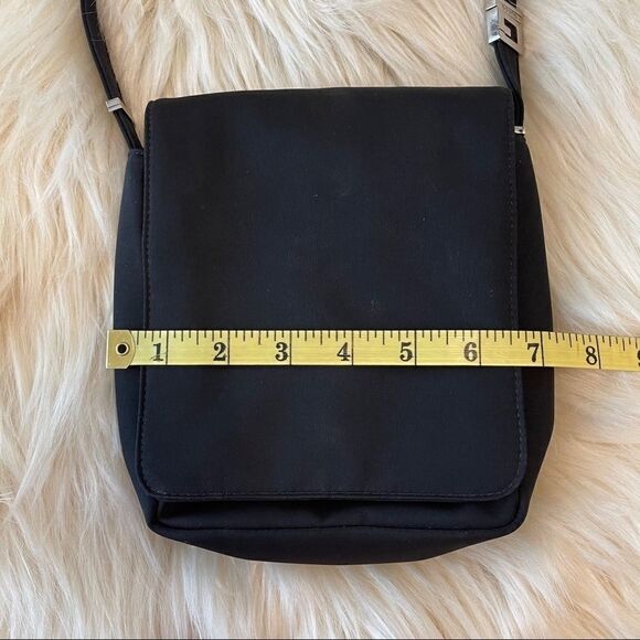 Guess Black Nylon Messenger Bag‎ - Picture 6 of 10